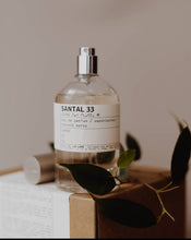 Load image into Gallery viewer, Santal 33
